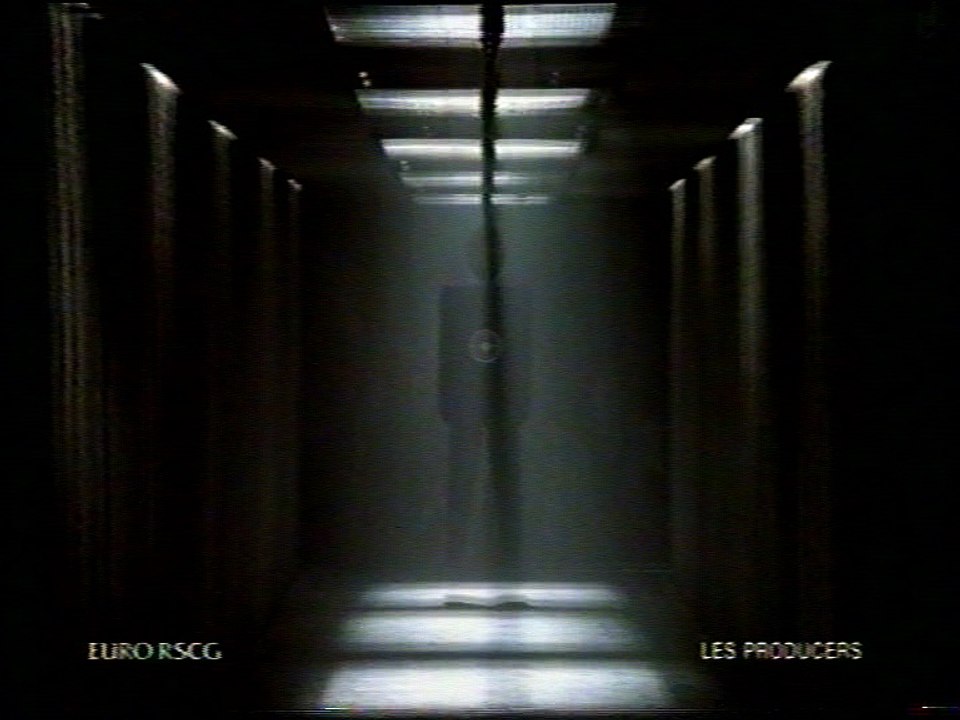 "La cible" EURO RSCG - Appel aux dons pour Première Urgence 06-1993