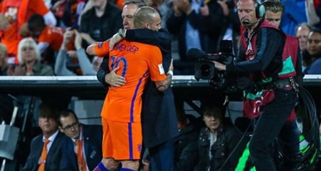 Wesley Sneijder'in Tarihe Geçtiği Maçta Hollanda Lüksemburg'u 5-0 Yendi