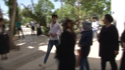 Öğrenciler, Sınava Girecekleri Okula Sondakikada Yetişti