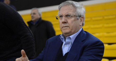 Fenerbahçeli Van der Wiel, Aziz Yıldırım'a Küfür Etti