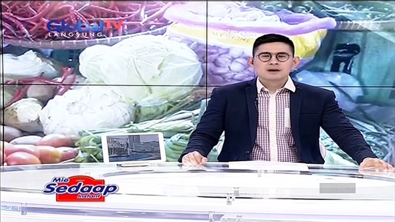 Kericuhan Warga Pembagian Sembako Murah