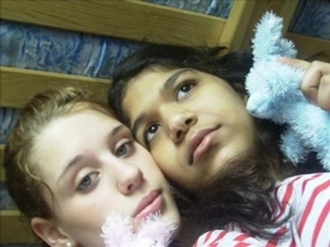 ma demi soeur et moi mai surtou bestah et moii,