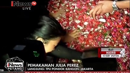 Suasana Kondisi Pemakaman Julia Perez