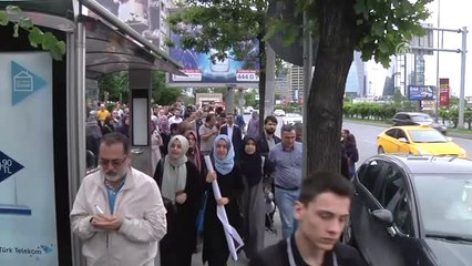Özgür-Der Üyeleri, Bazı Arap Ülkelerinin Katar'a Yönelik Politikalarını Protesto Etti