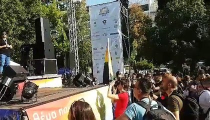 Είμαι περήφανη που η κόρη μου είναι Λεσβία