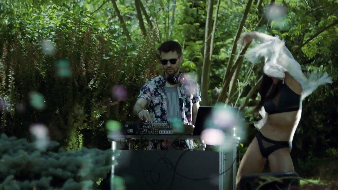 Smiley - Sa-mi fie vara (Official video)