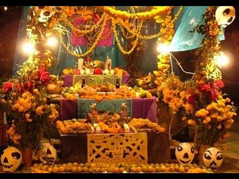 ¿Qué significa la ofrenda de día de muertos? / Significado de la ofrenda del día de muertos