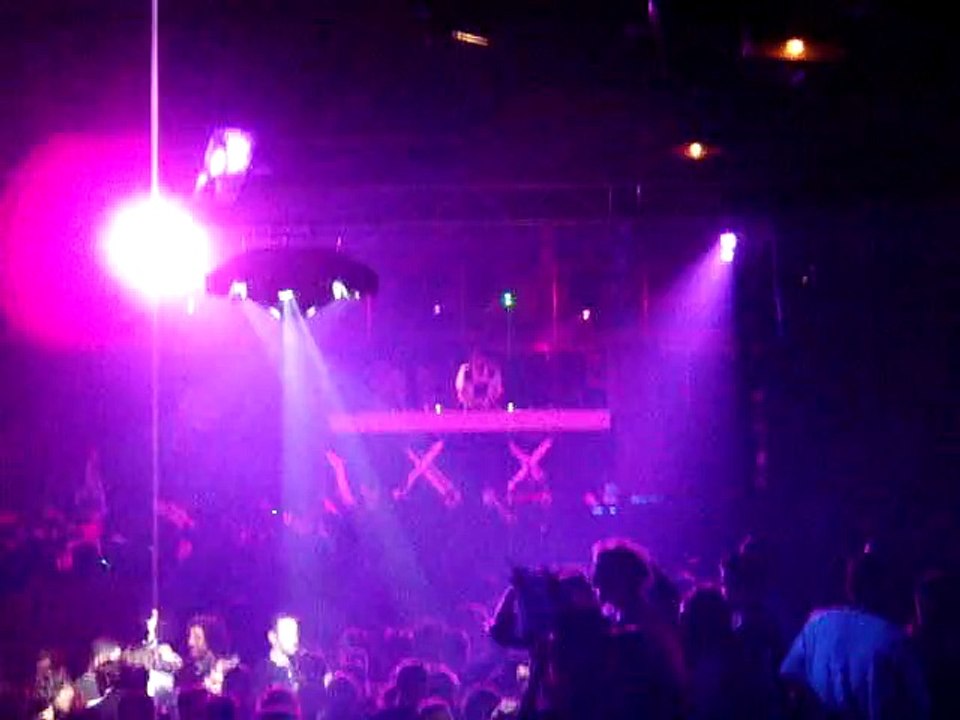 ClubbingHouse.com : Boys Noize @ 4Sans (Bordeaux - 13.10.07)