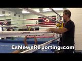king tug and marcos forestal working on six pack at goossen gym - EsNews