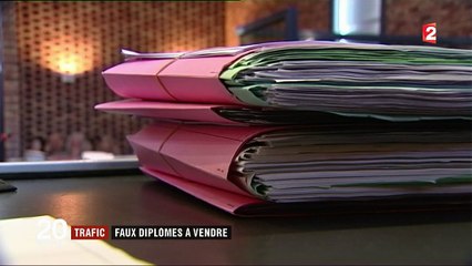 Trafic : faux diplômes à vendre