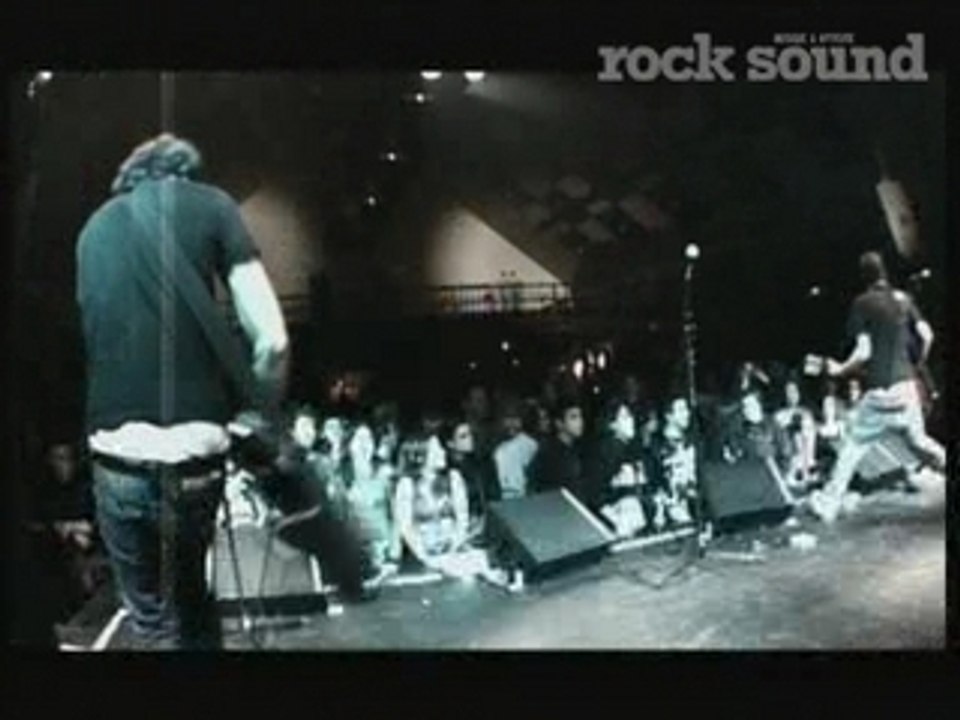 Guerilla poubelle-Demain il pleut