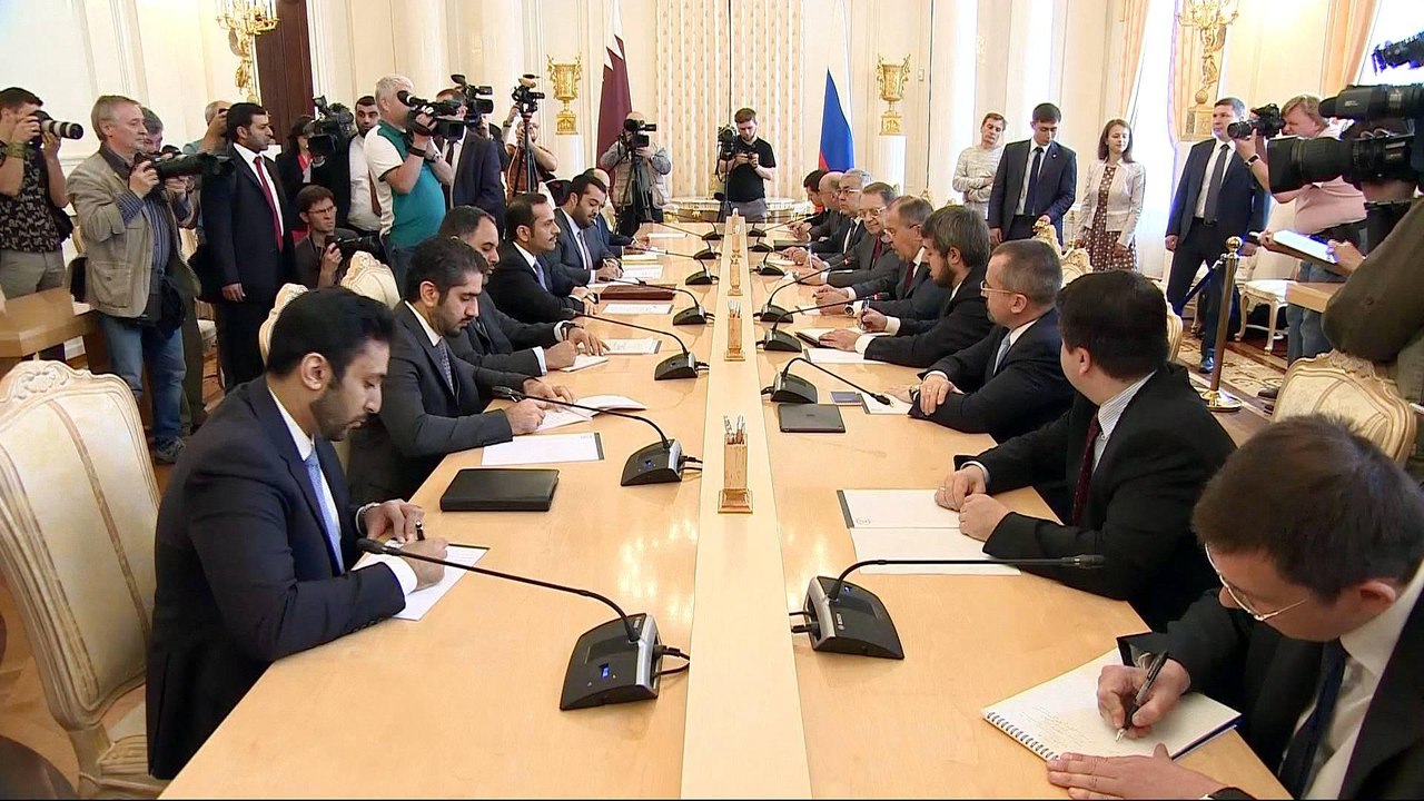 Russia appears reluctant to choose sides over Q...