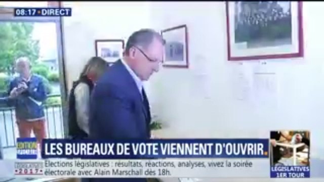 Législatives: il a été le premier. Ferrand a voté à Motreff