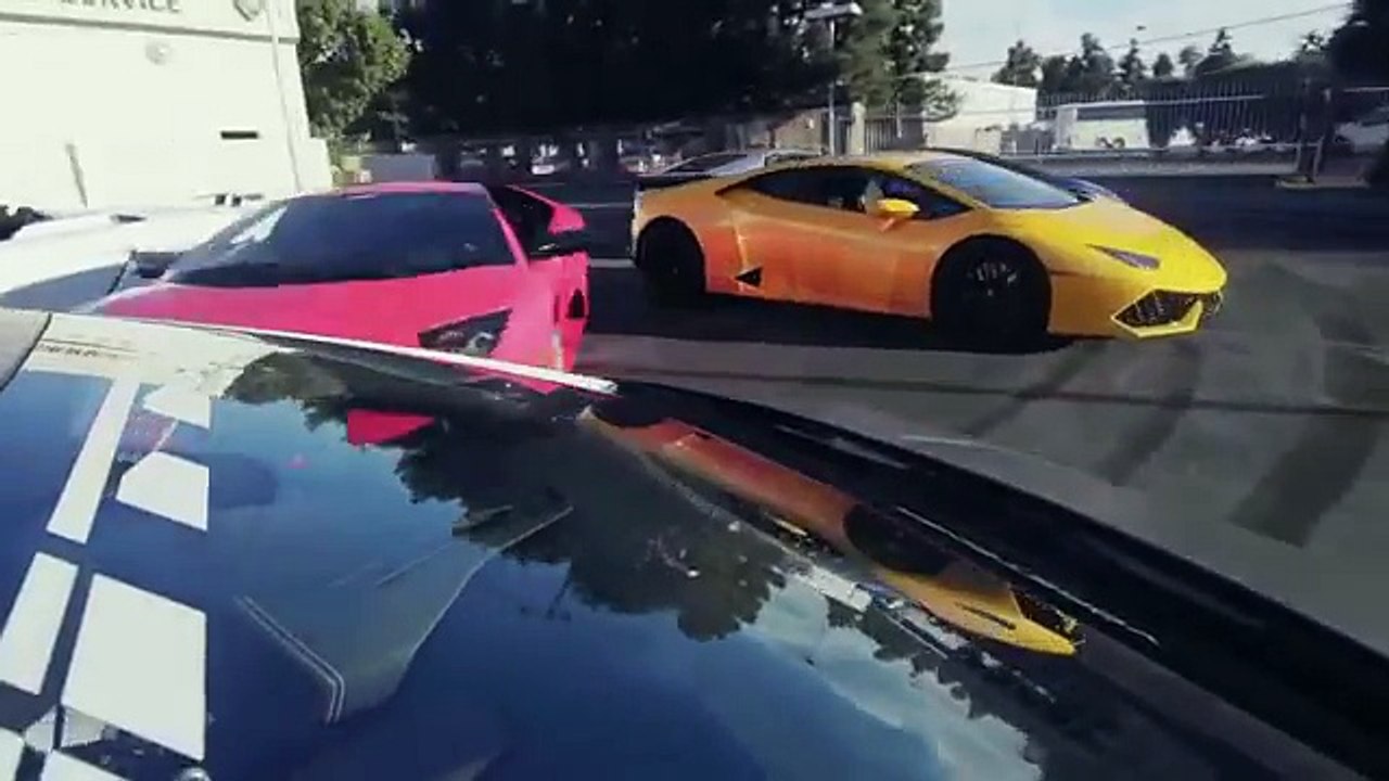 GT R vs Lamborghini ver minions