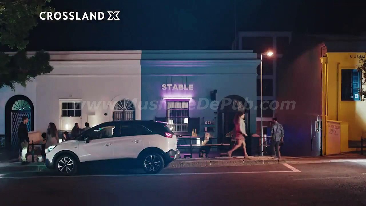 pub Opel Crossland X 2017 [HQ]