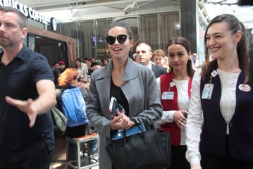 Adriana Lima Bu Kez Uçağı Kaçırmadı