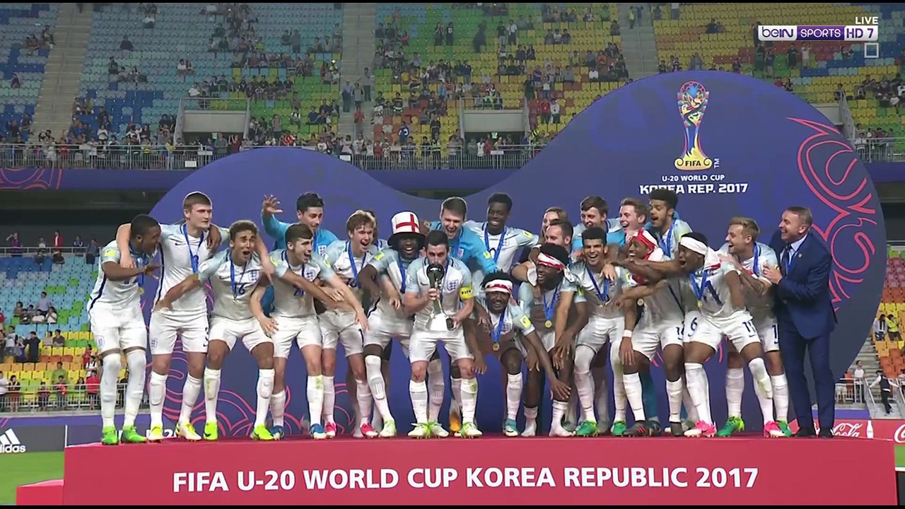 تتويج منتخب انكلترا بكأس العالم للشباب