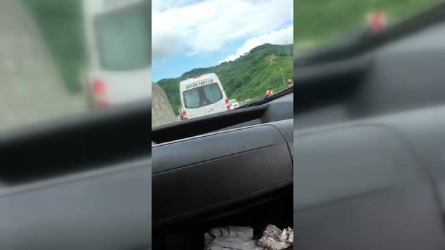 Motosiklet ile kamyonet çarpıştı; 1 ölü