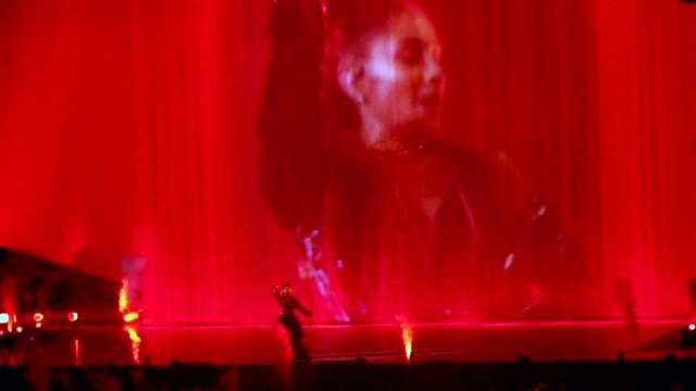 [ Dangerous Woman Tour Paris ] Ariana Grande - Dangerous Woman