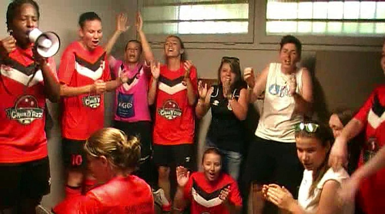 La joie du vestaire des filles de Sud Lyonnais 2013 après la victoire contre l'AS La Sanne Saint-Romain