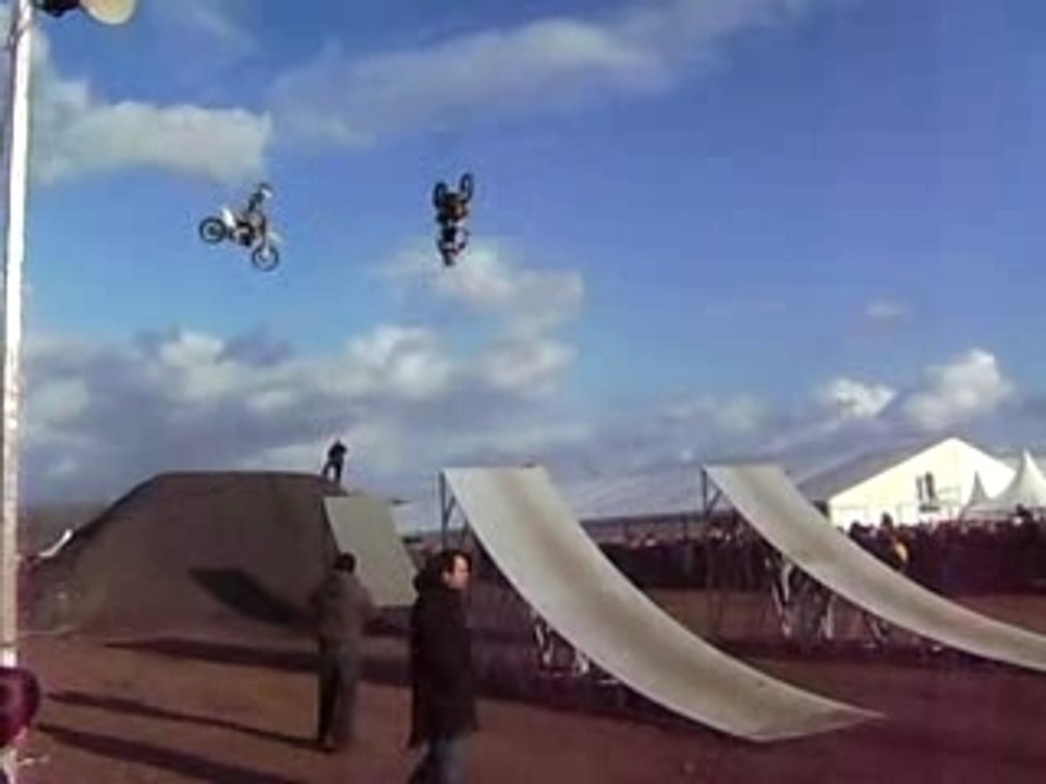 Show FMX