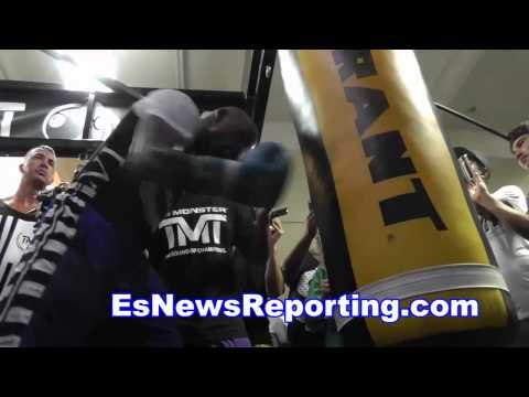 120 MILLION DOLLAR PAYDAY mayweather vs pacquiao deal close to be official - EsNews boxing