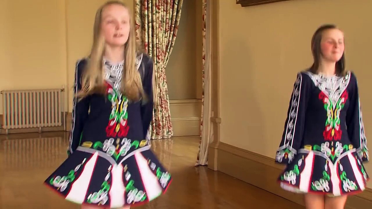 Irish Dancing. Danza Irlandesa. Interpretada por niñas