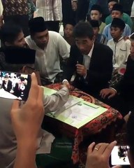 KH Said Aqil Siradj Tuntun 2 Warga Jepang Baca Syahadat