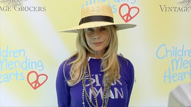 Rosanna Arquette “CMH Empathy Rocks 2017”