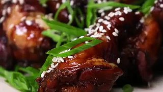 357.Slow Cooker Sticky Chicken Wings