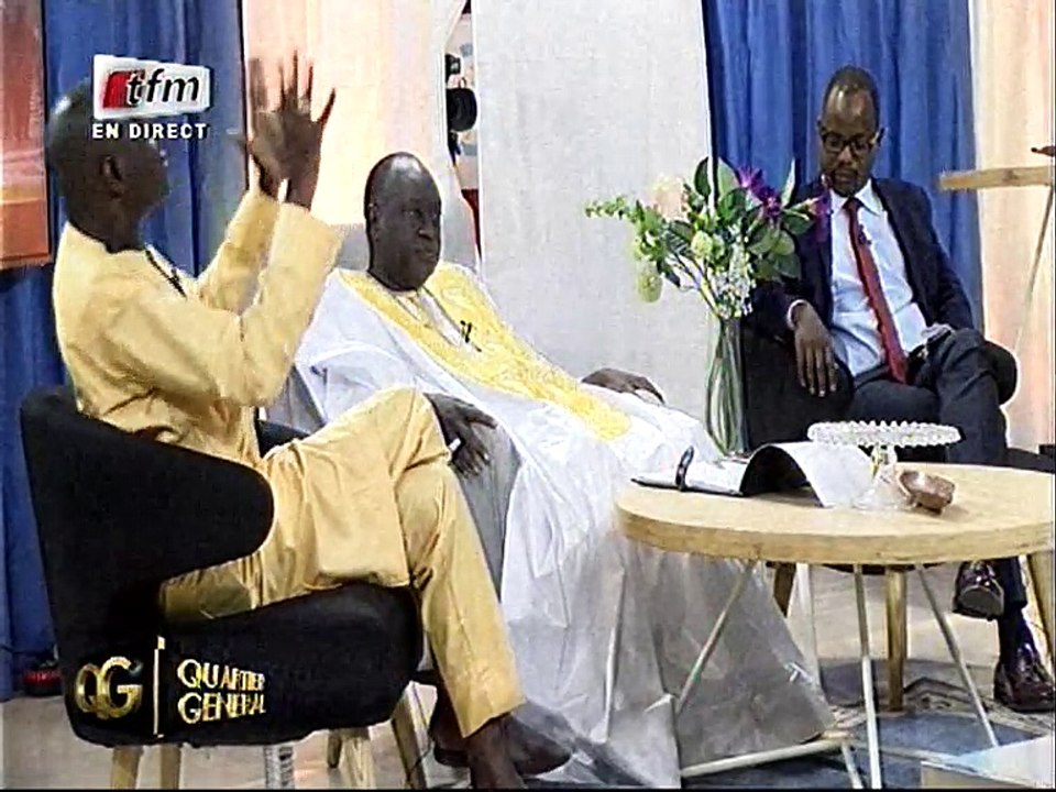 le professeur songué recadre cooomplètement Me El hadji Diouf