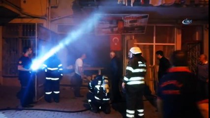 Mobilyacıda Çıkan Yangın Korkuttu