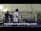 Manny Pacquiao 40 punches in 10 seconds with ease - EsNews Boxing