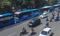 Sejumlah Sopir Bus Transjakarta Mogok Kerja