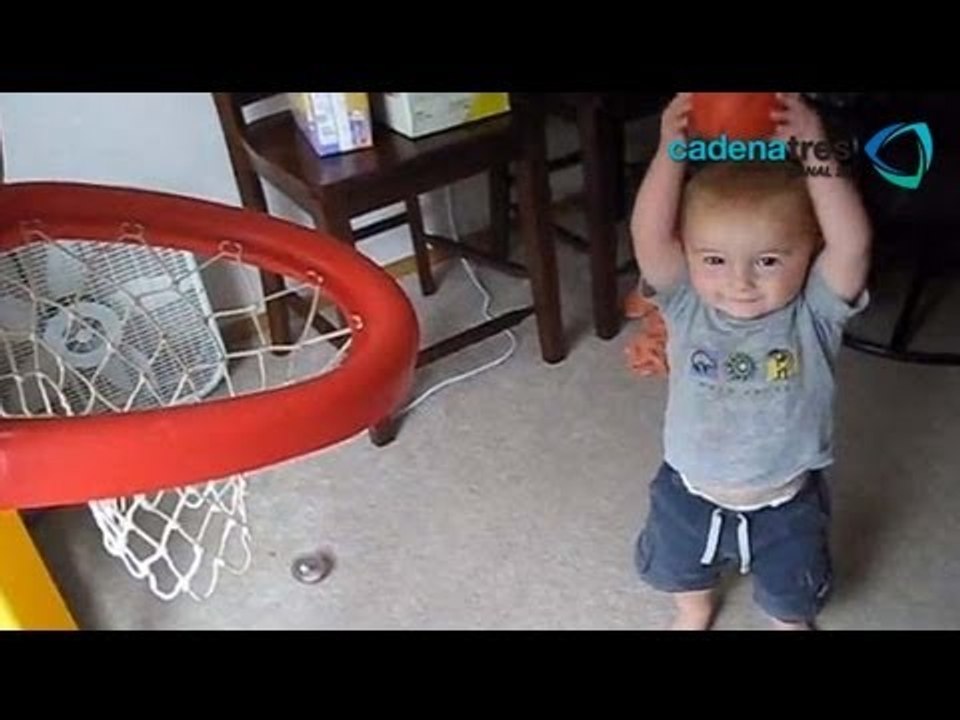 Titus niño prodigio en el básquetbol / Titus in...