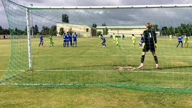 CLERMONT FERRAND-RUEIL MALMAISON,match de poule du chat de France UNSS de football à Saint Amand,Juin2017