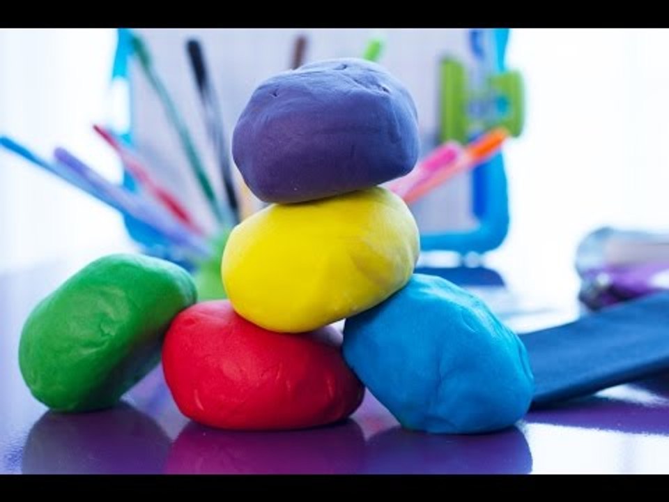 DIY Pâte à modeler maison - Comment faire de la pâte à modeler ?