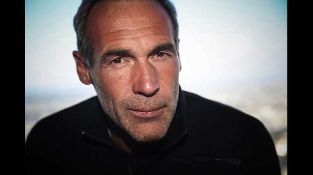 A l’état sauvage : Mike Horn explique comment s’essuyer les fesses sans papier (vidéo)