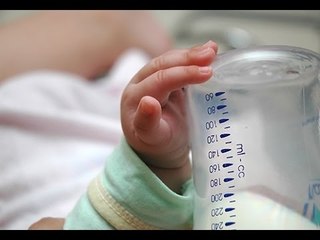 Dois-je privilégier les laits infantiles sans lactose ?