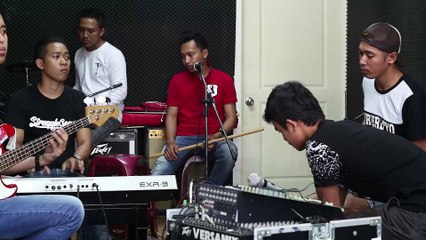 Prau Layar intrument