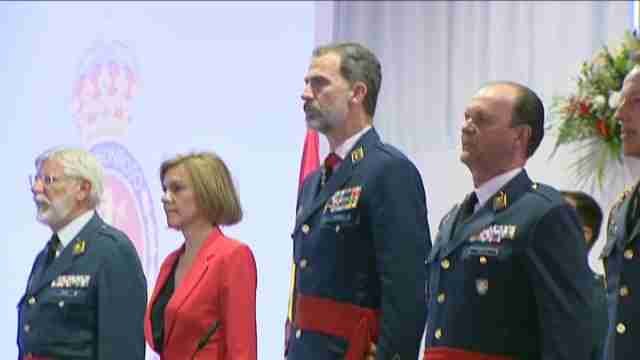Felipe VI clausura los actos conmemorativos por los 25 años de la Academia Básica del Aire de León