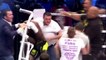 Un kickboxer se fait attaquer par des fans après un coup pas très fair-play