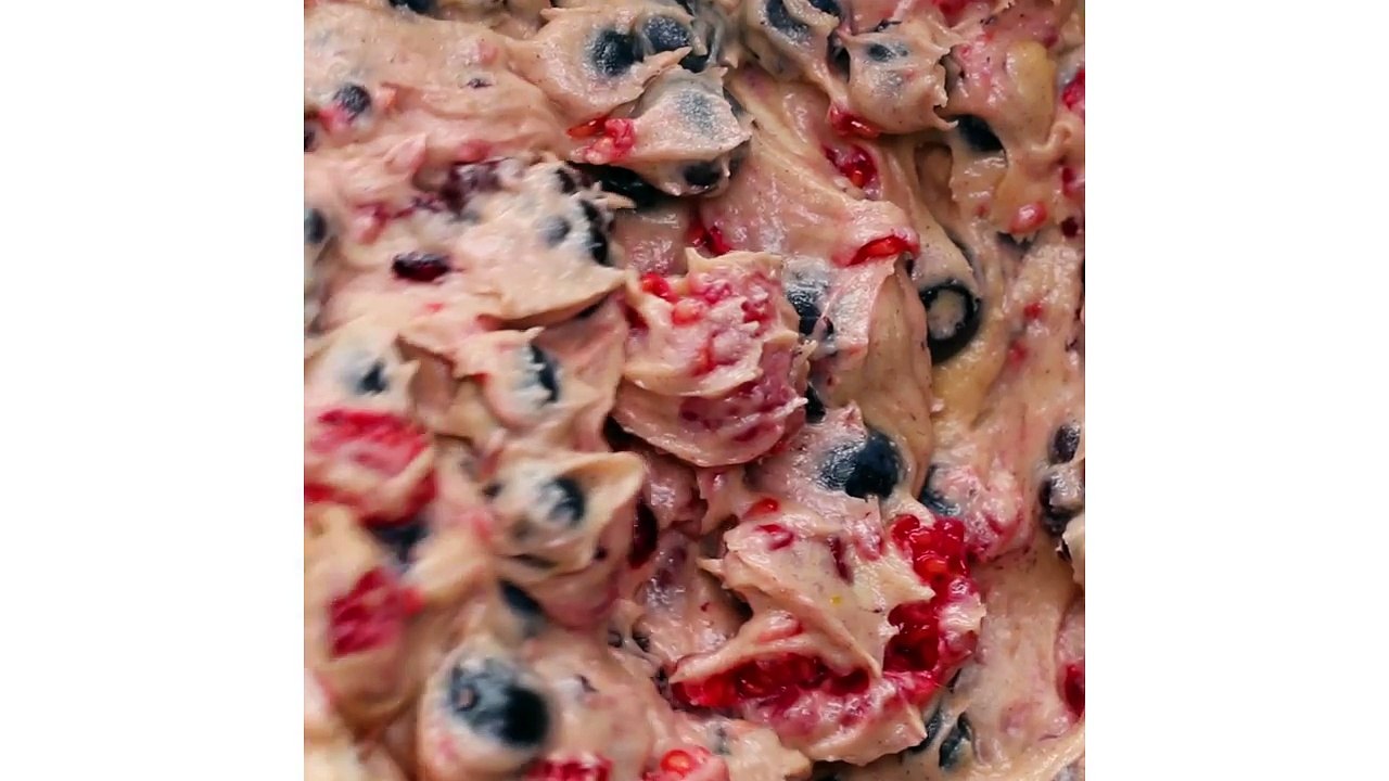 Summer Berry Buckle