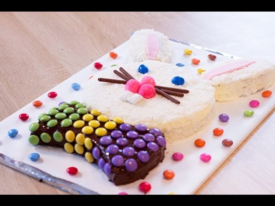 Gâteau lapin de Pâques chocolat et noix de coco...