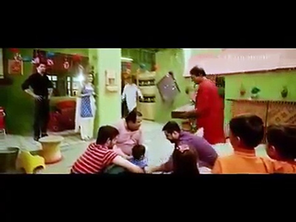 بہوت شرارتی بچہ ہے ذرا توجہ کریں