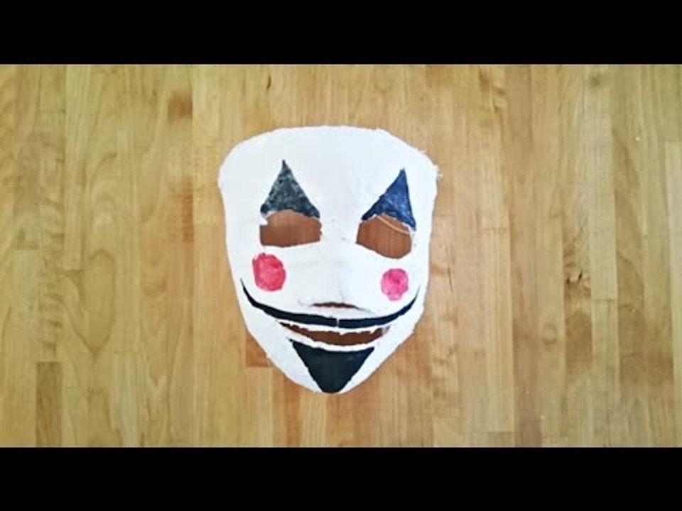 Bricolage anniversaire.  Fabriquer un masque de magicien en plâtre
