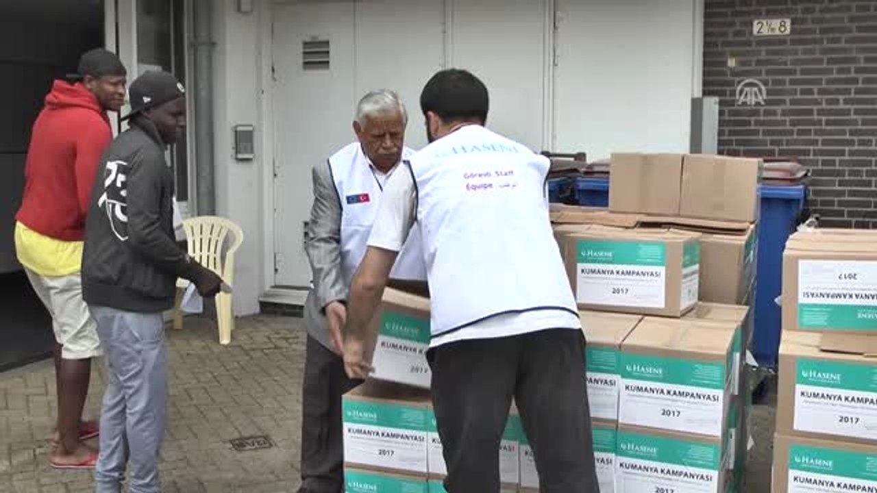 Hasene Vakfından Hollanda'daki Mültecilere Ramazan Yardımı