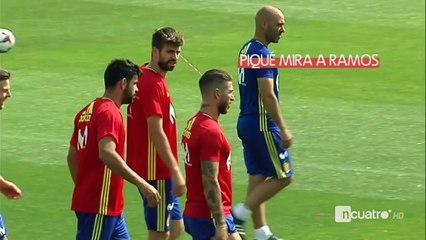 Así ha sido el encuentro de Piqué con Isco y Carvajal tras su “¡Piqué, cabr, saluda al campeón!”