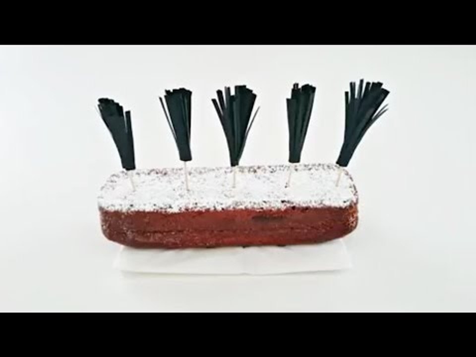 Bricolage anniversaire. Décoration de gâteau po...