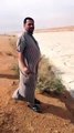 Allahou Akbar ! Voici la rivière de sable qui coule comme une rivière normale en Irak. Incroyable!